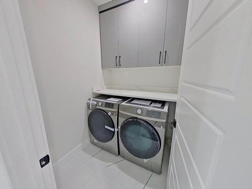 1735 18 Street, Edmonton, AB - Indoor Photo Showing Laundry Room