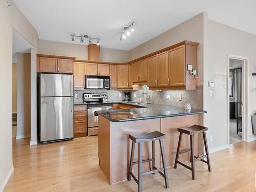 702 10319 111 Street, Edmonton, AB - Indoor Photo Showing Kitchen With Stainless Steel Kitchen