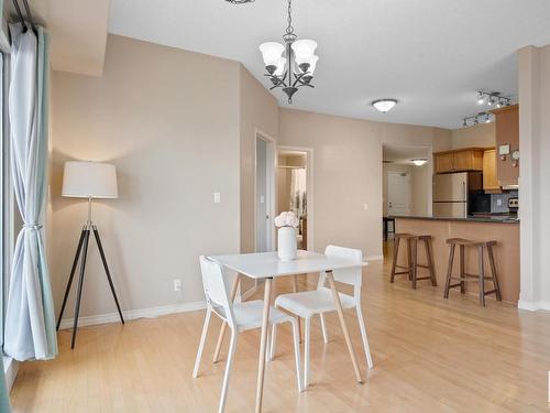 702 10319 111 Street, Edmonton, AB - Indoor Photo Showing Dining Room