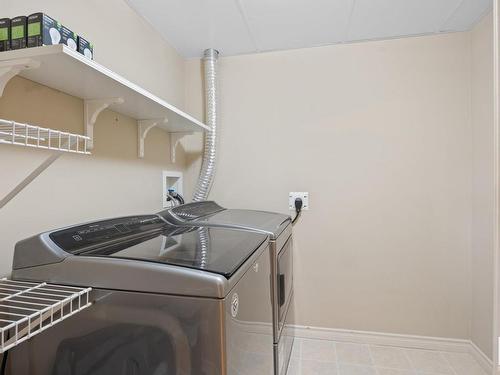 702 10319 111 Street, Edmonton, AB - Indoor Photo Showing Laundry Room