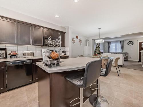 78 Tonewood Boulevard, Spruce Grove, AB - Indoor Photo Showing Kitchen