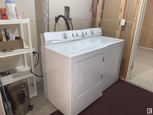 16219 93 Street, Edmonton, AB - Indoor Photo Showing Laundry Room