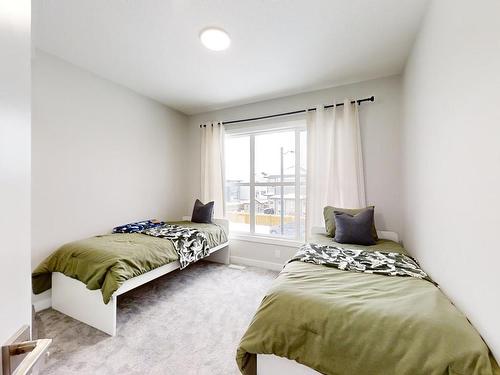 1516 Howes Pl, Edmonton, AB - Indoor Photo Showing Bedroom