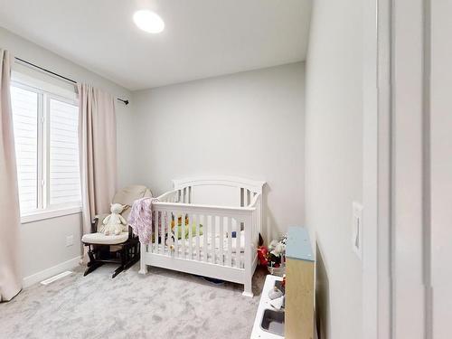 1516 Howes Pl, Edmonton, AB - Indoor Photo Showing Bedroom