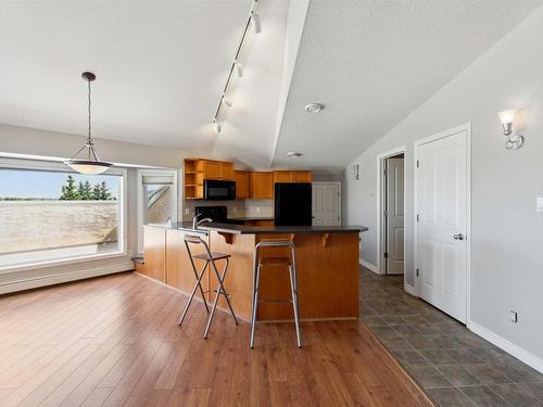 409 15499 Castle Downs Road, Edmonton, AB - Indoor Photo Showing Kitchen