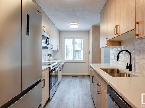 133 Primrose Gardens Gardens, Edmonton, AB - Indoor Photo Showing Kitchen With Double Sink With Upgraded Kitchen