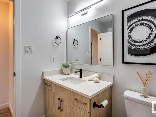 133 Primrose Gardens Gardens, Edmonton, AB - Indoor Photo Showing Bathroom