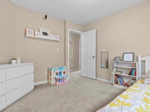 176 Henderson Link, Spruce Grove, AB - Indoor Photo Showing Bedroom