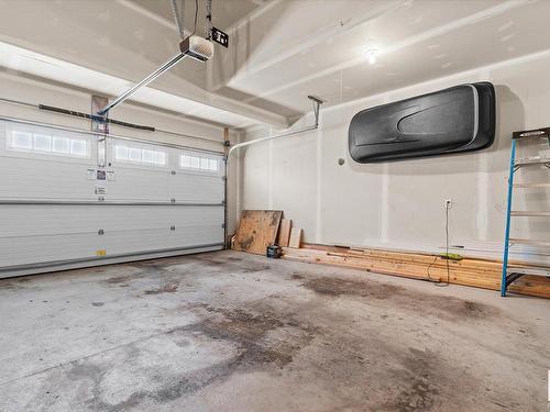 176 Henderson Link, Spruce Grove, AB - Indoor Photo Showing Garage