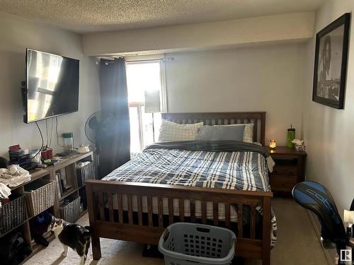 15043 26 Street, Edmonton, AB - Indoor Photo Showing Bedroom