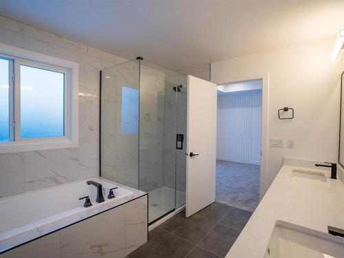 69 Penn Place, Spruce Grove, AB - Indoor Photo Showing Bathroom