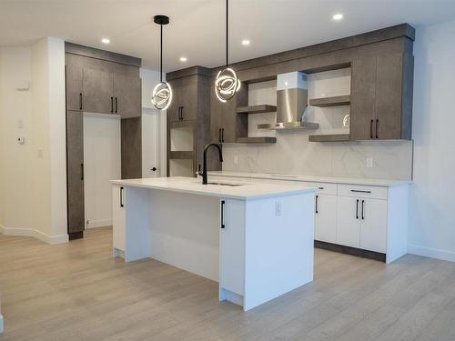 69 Penn Place, Spruce Grove, AB - Indoor Photo Showing Kitchen