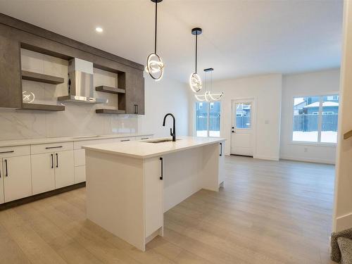 69 Penn Place, Spruce Grove, AB - Indoor Photo Showing Kitchen