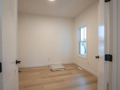 71 Penn Place, Spruce Grove, AB - Indoor Photo Showing Other Room