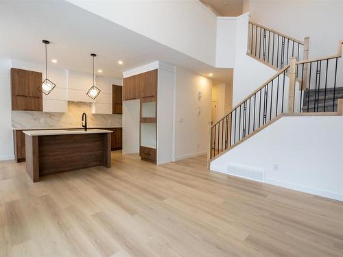 71 Penn Place, Spruce Grove, AB - Indoor Photo Showing Kitchen