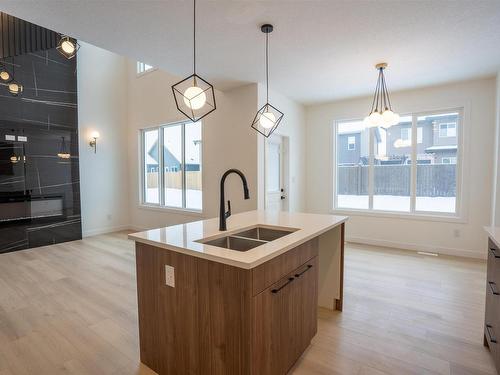 71 Penn Place, Spruce Grove, AB - Indoor Photo Showing Kitchen With Double Sink