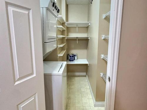 205 11446 40 Avenue, Edmonton, AB - Indoor Photo Showing Laundry Room