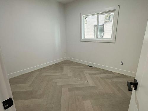 8379 Mayday Link Sw, Edmonton, AB - Indoor Photo Showing Other Room