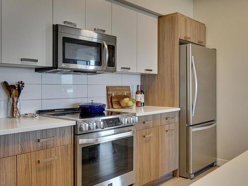 2703 10410 102 Avenue, Edmonton, AB - Indoor Photo Showing Kitchen With Stainless Steel Kitchen