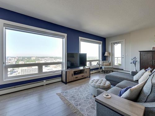 2703 10410 102 Avenue, Edmonton, AB - Indoor Photo Showing Living Room