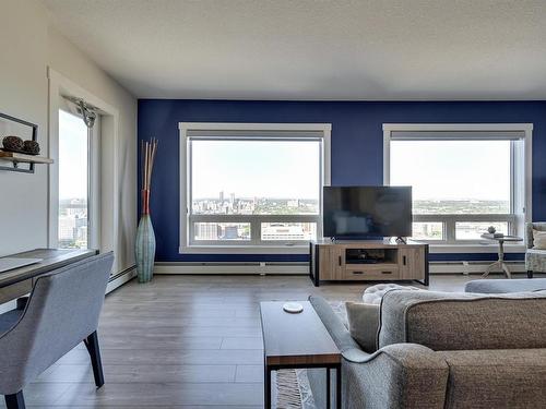 2703 10410 102 Avenue, Edmonton, AB - Indoor Photo Showing Living Room