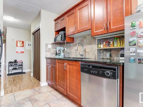 304 10635 80 Avenue, Edmonton, AB - Indoor Photo Showing Kitchen