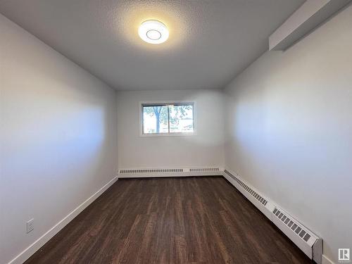 103 10511 19 Avenue, Edmonton, AB - Indoor Photo Showing Other Room