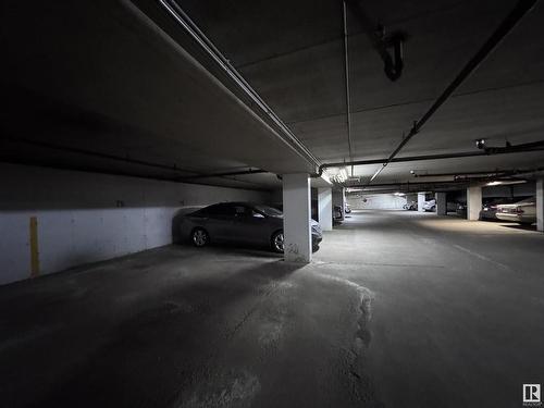 103 10511 19 Avenue, Edmonton, AB - Indoor Photo Showing Garage