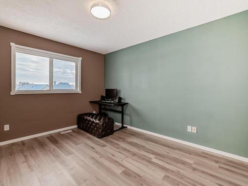 1817 Tomlinson Crescent Nw, Edmonton, AB - Indoor