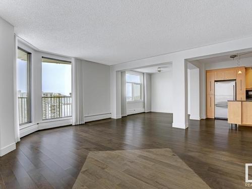 1701, 11710 100 Avenue, Edmonton, AB - Indoor Photo Showing Living Room