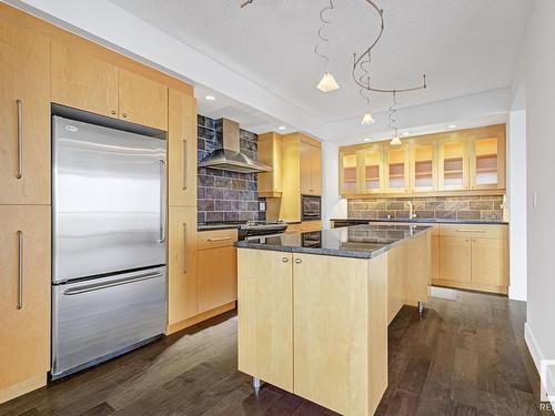 1701, 11710 100 Avenue, Edmonton, AB - Indoor Photo Showing Kitchen