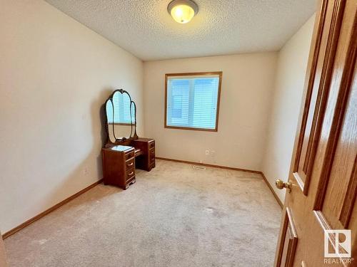 16203 89 Street, Edmonton, AB - Indoor Photo Showing Other Room