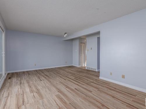 11520 139 Avenue, Edmonton, AB - Indoor Photo Showing Other Room