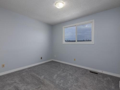 11520 139 Avenue, Edmonton, AB - Indoor Photo Showing Other Room