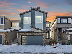 3421 KULAY GREEN Green  Edmonton, AB T6W 5H3