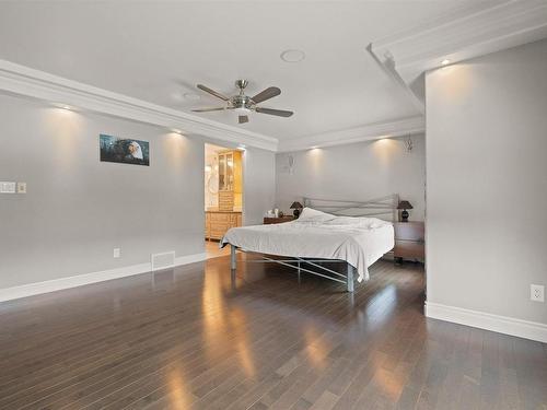 2553 Cameron Ravine Landing Landing, Edmonton, AB - Indoor Photo Showing Bedroom