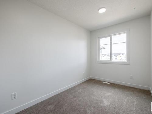 30 Hunter Place, Spruce Grove, AB - Indoor Photo Showing Other Room