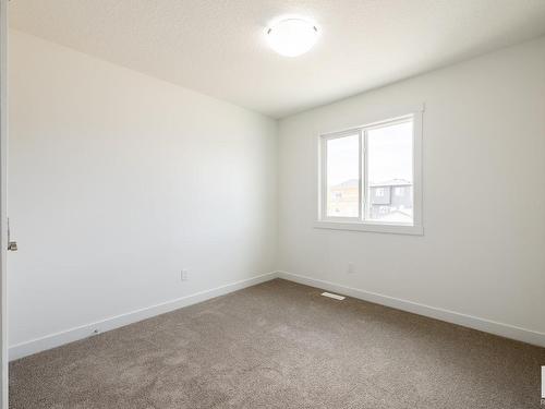 30 Hunter Place, Spruce Grove, AB - Indoor Photo Showing Other Room