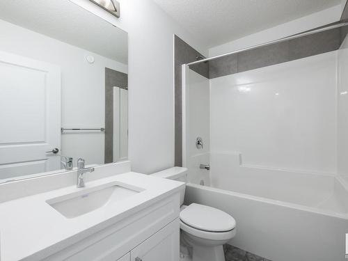 30 Hunter Place, Spruce Grove, AB - Indoor Photo Showing Bathroom