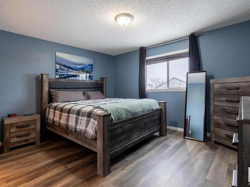 16215 48 Street, Edmonton, AB - Indoor Photo Showing Bedroom