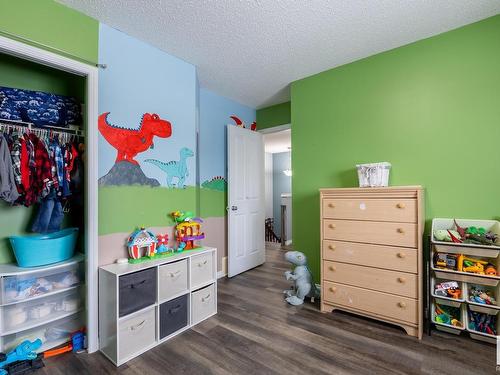 16215 48 Street, Edmonton, AB - Indoor Photo Showing Bedroom