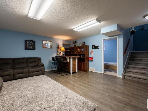 16215 48 Street, Edmonton, AB - Indoor