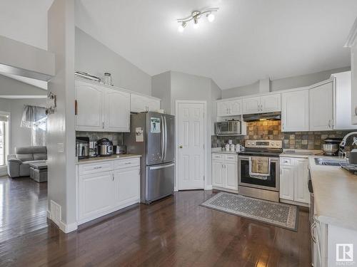 2856 152 Avenue, Edmonton, AB - Indoor Photo Showing Kitchen