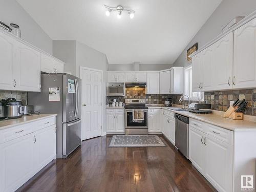 2856 152 Avenue, Edmonton, AB - Indoor Photo Showing Kitchen