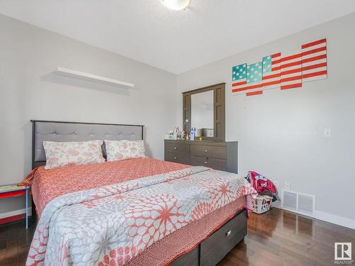 2856 152 Avenue, Edmonton, AB - Indoor Photo Showing Bedroom