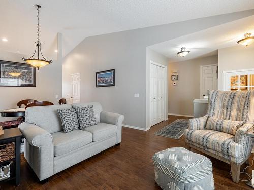 5410 42 Avenue, Beaumont, AB - Indoor Photo Showing Living Room