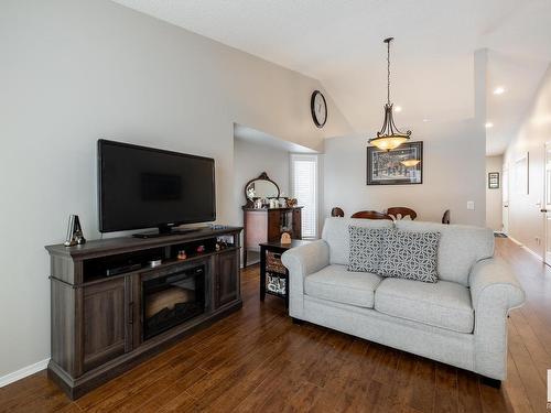 5410 42 Avenue, Beaumont, AB - Indoor Photo Showing Living Room