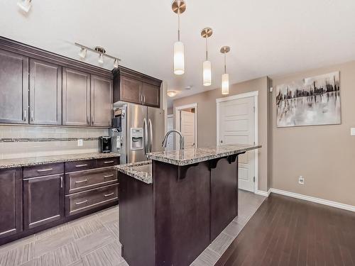 1719 56 Street, Edmonton, AB - Indoor Photo Showing Kitchen With Upgraded Kitchen