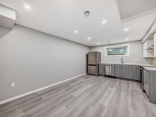 1719 56 Street, Edmonton, AB - Indoor