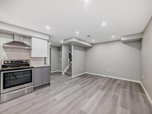 1719 56 Street, Edmonton, AB - Indoor